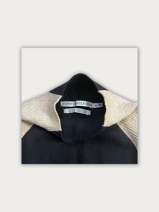 Vintage Y2K Tommy Hilfiger Sweater