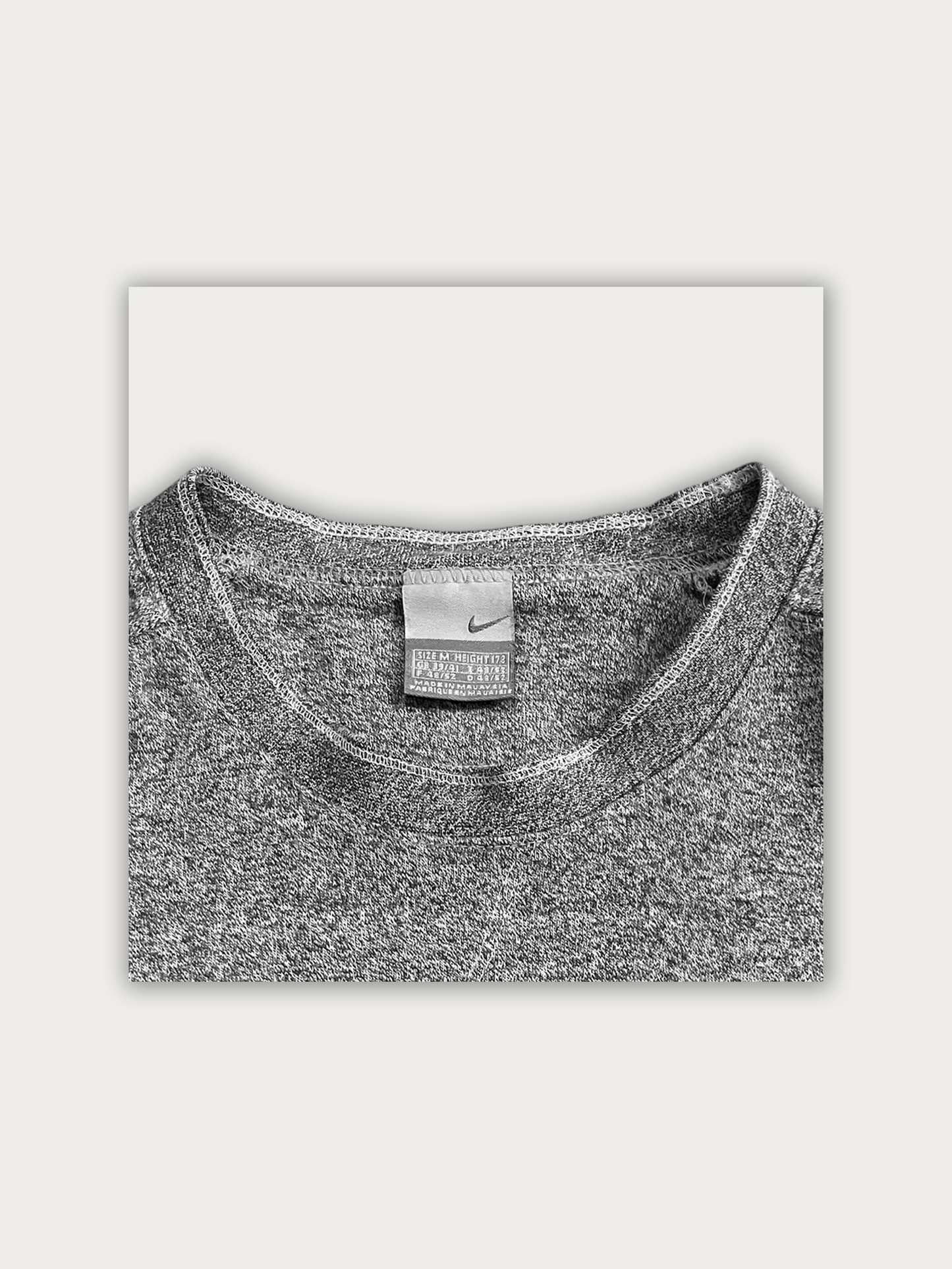 Y2K Nike Sweatshirt (Small Bleach)