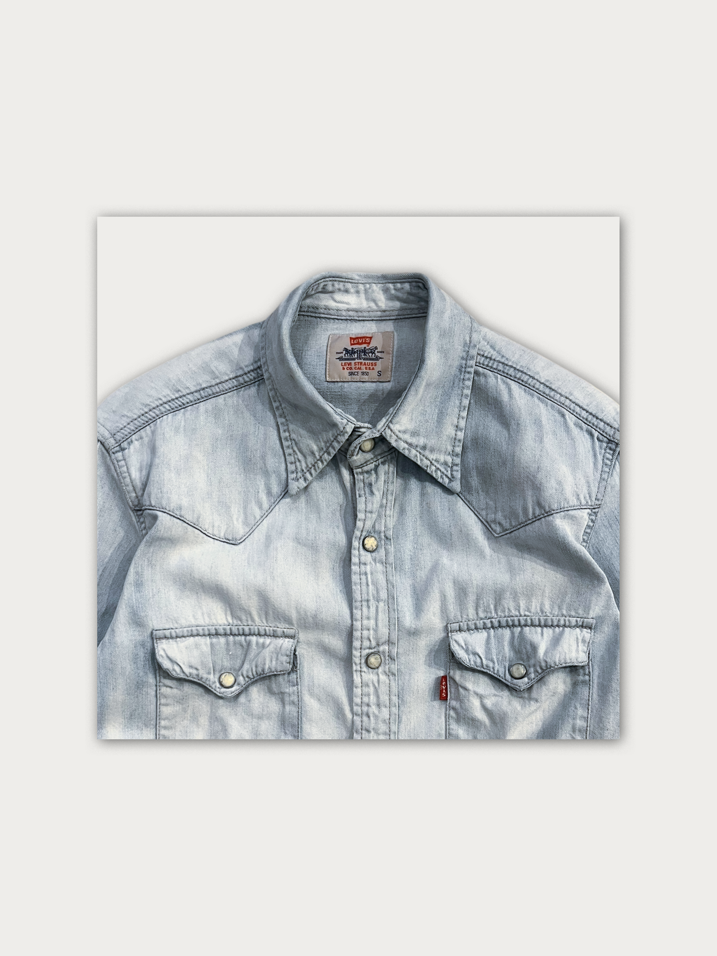 Levis Shirt