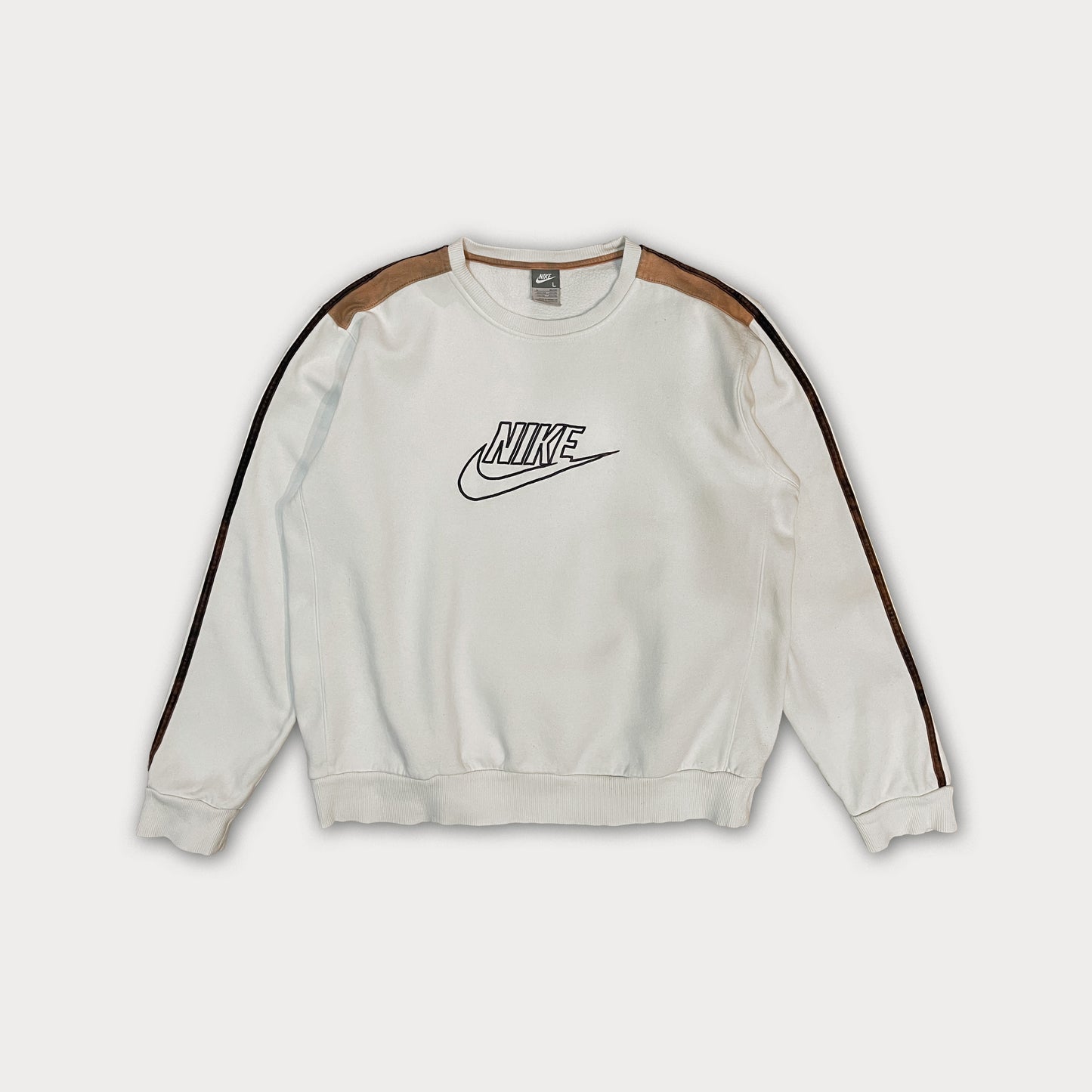 Y2K Nike sweatshirt