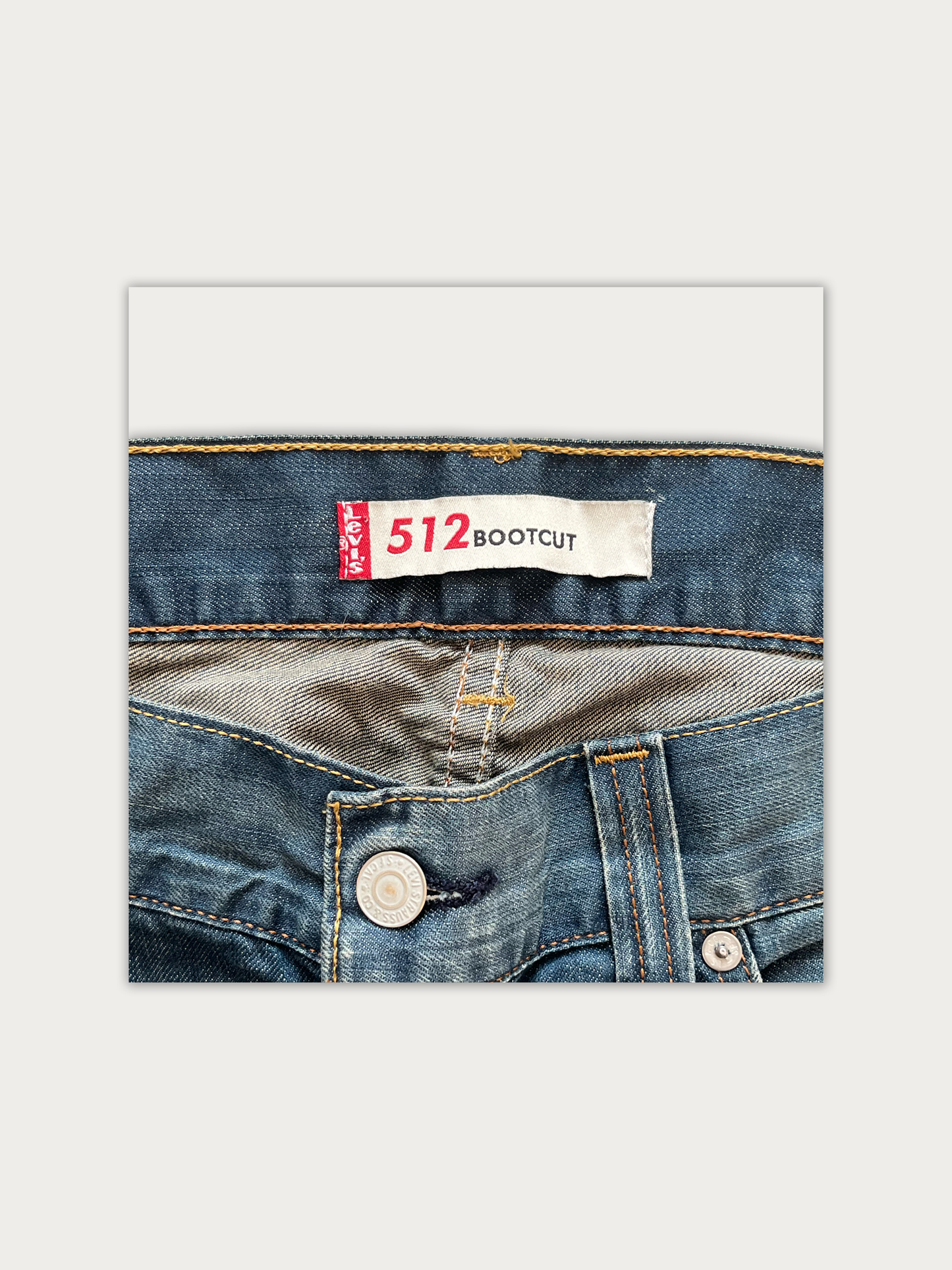 Levis 512 Bootcut Jeans