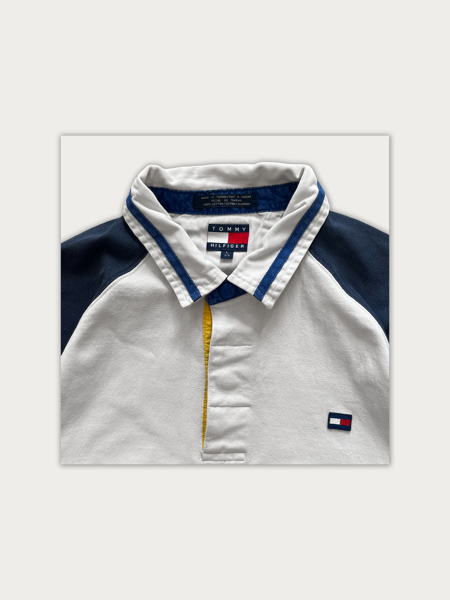 Vintage 90s  Tommy Hilfiger Sweater