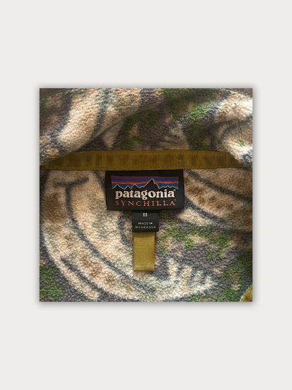 RARE Patagonia "Leaping Oasis" Trout Synchilla Snap-T
