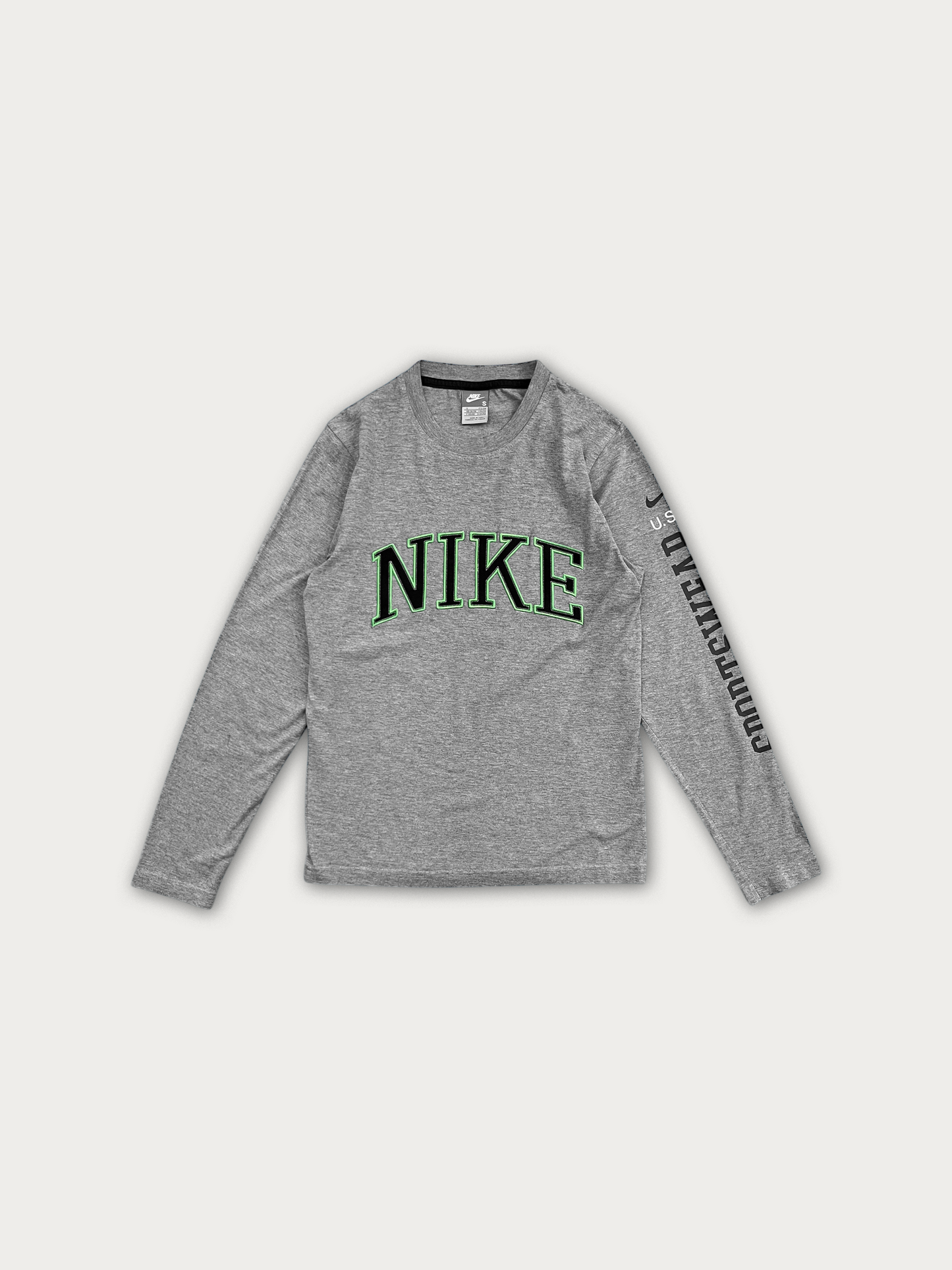 Y2K Nike Long Sleeves Tee