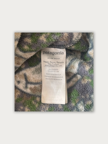 RARE Patagonia "Leaping Oasis" Trout Synchilla Snap-T