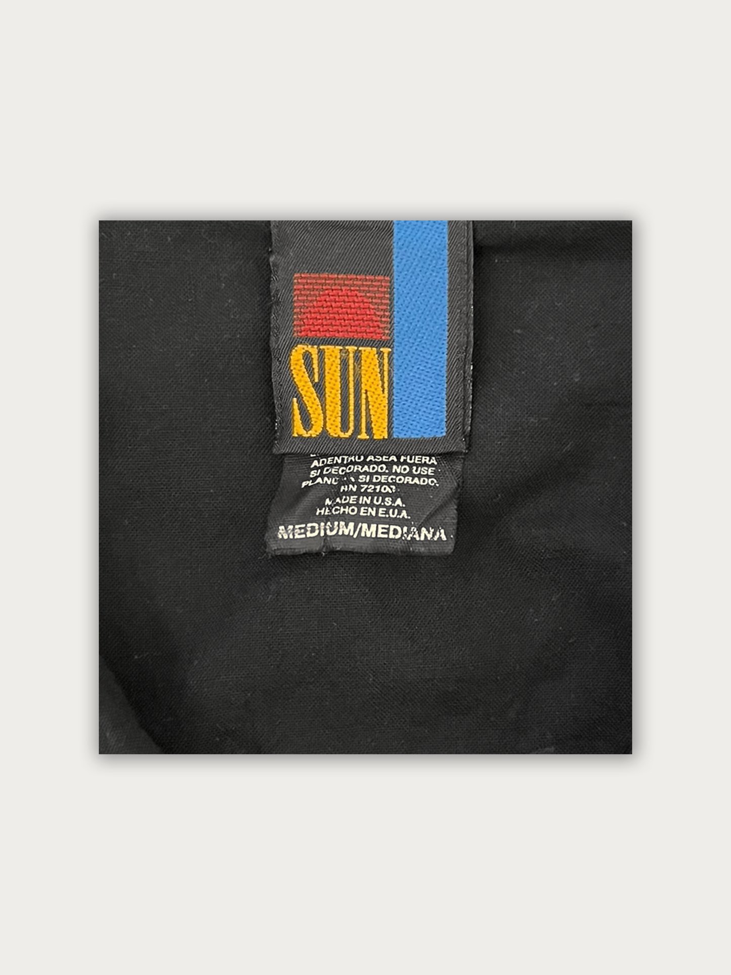 Vintage 90s Looney Tunes - Sun Made in Usa Shirt