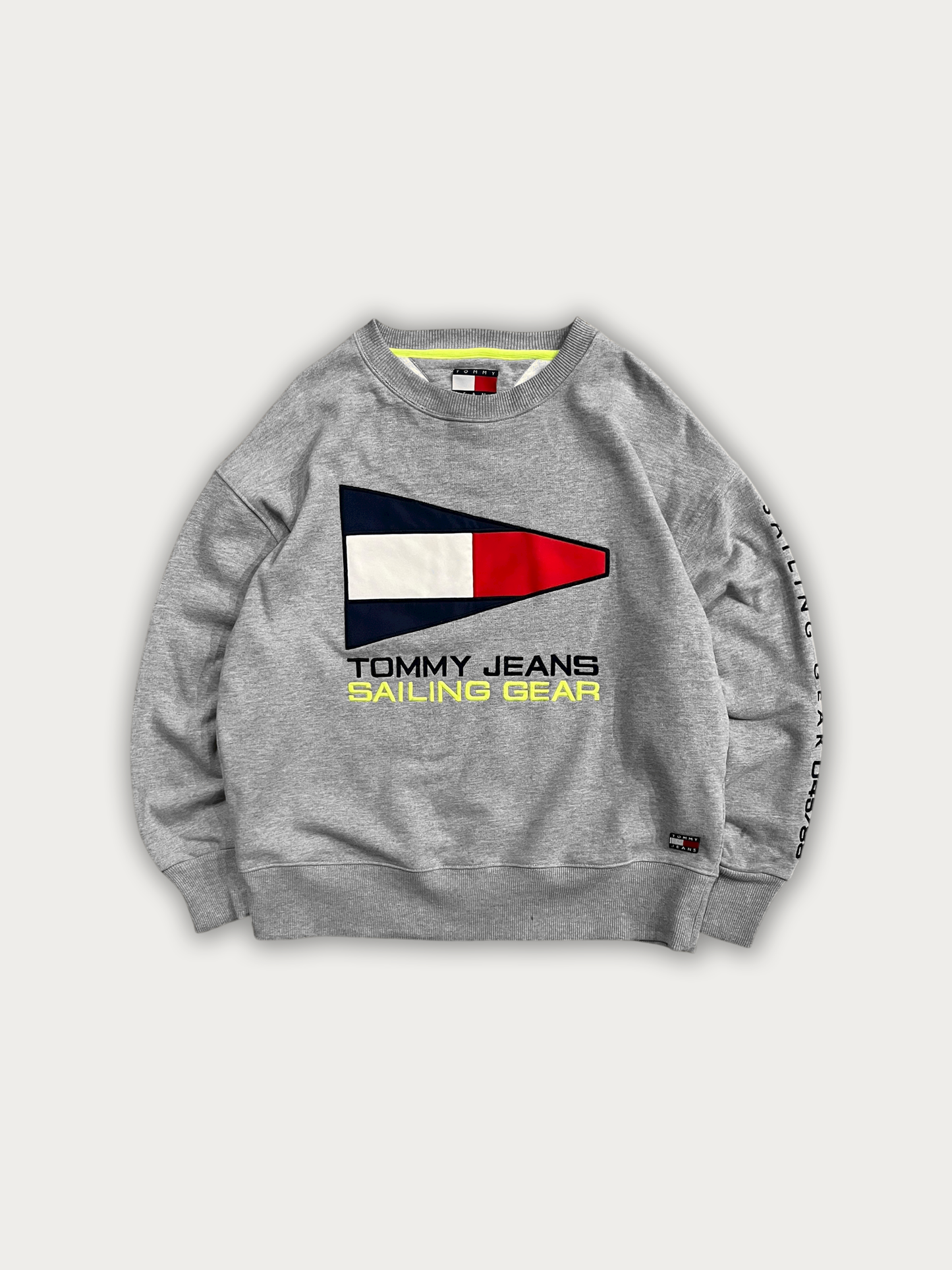 Vintage 90s Tommy Hilfiger Sweatshirt
