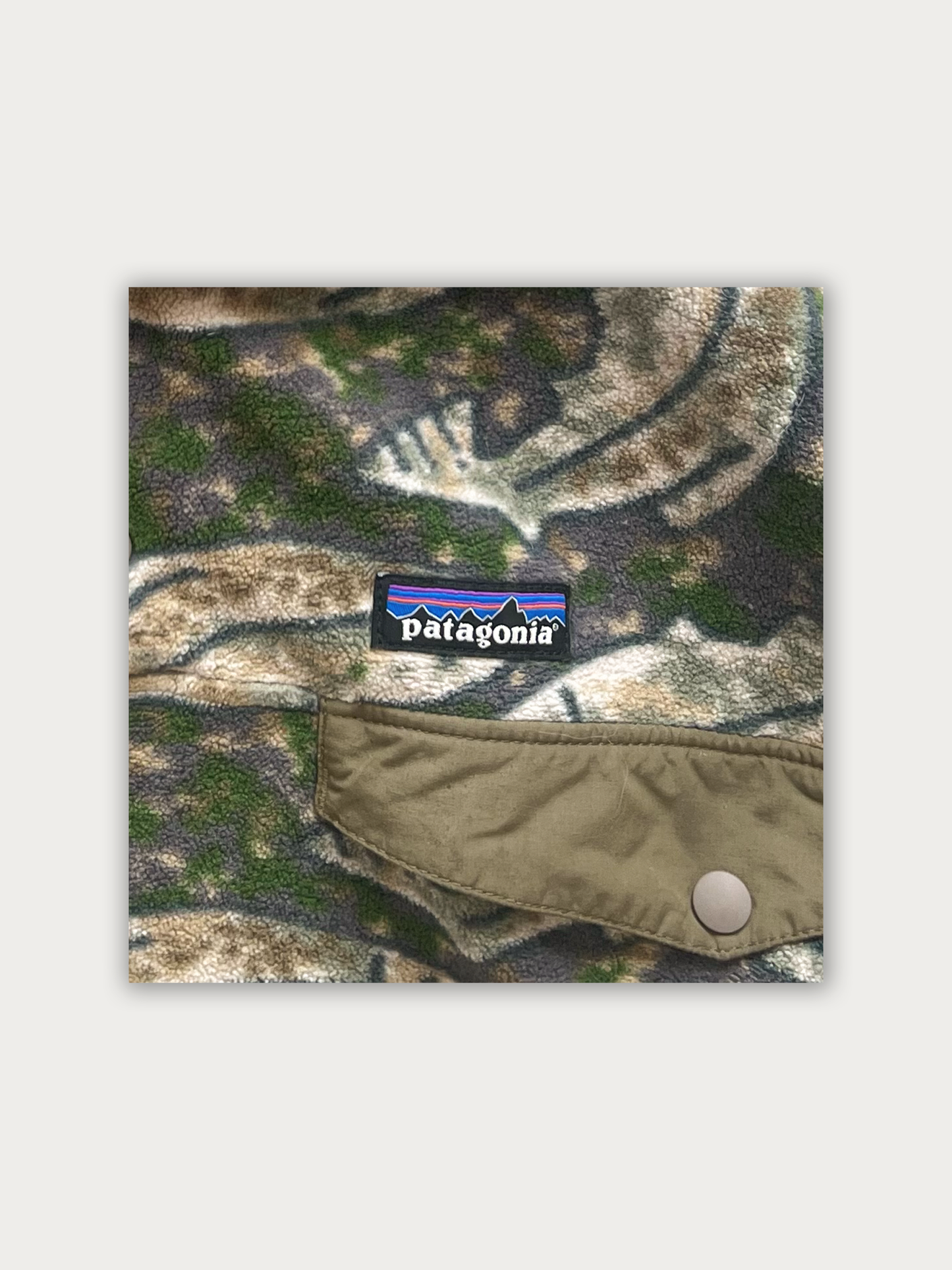 RARE Patagonia "Leaping Oasis" Trout Synchilla Snap-T
