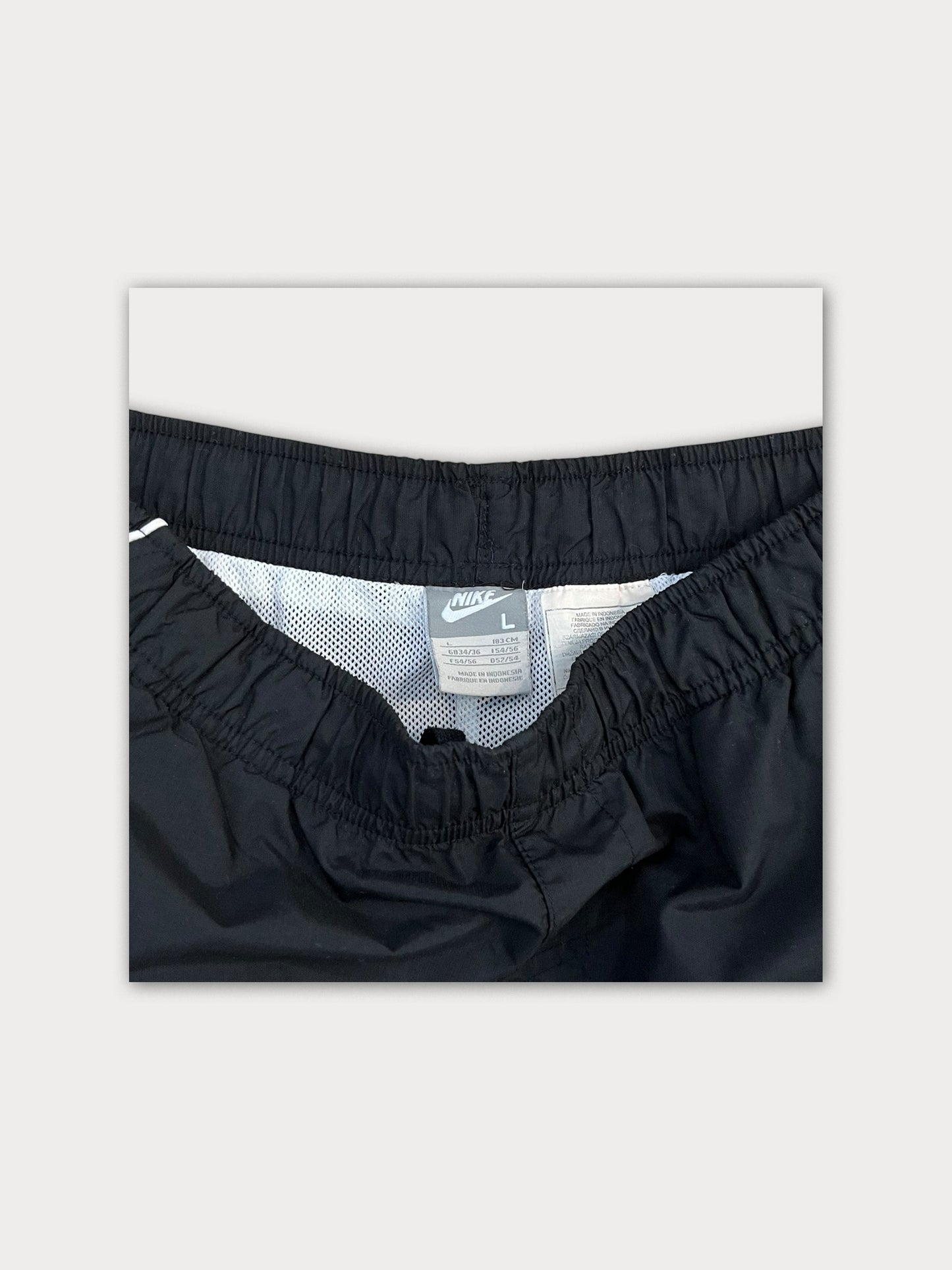 Y2K 3/4 Nike Shorts