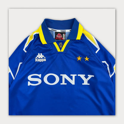 Vintage OG 1996-97 Juventus Away (UCL Winners)