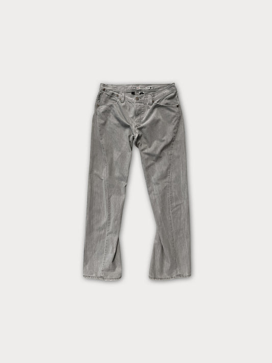 Levis Enginereed Jeans