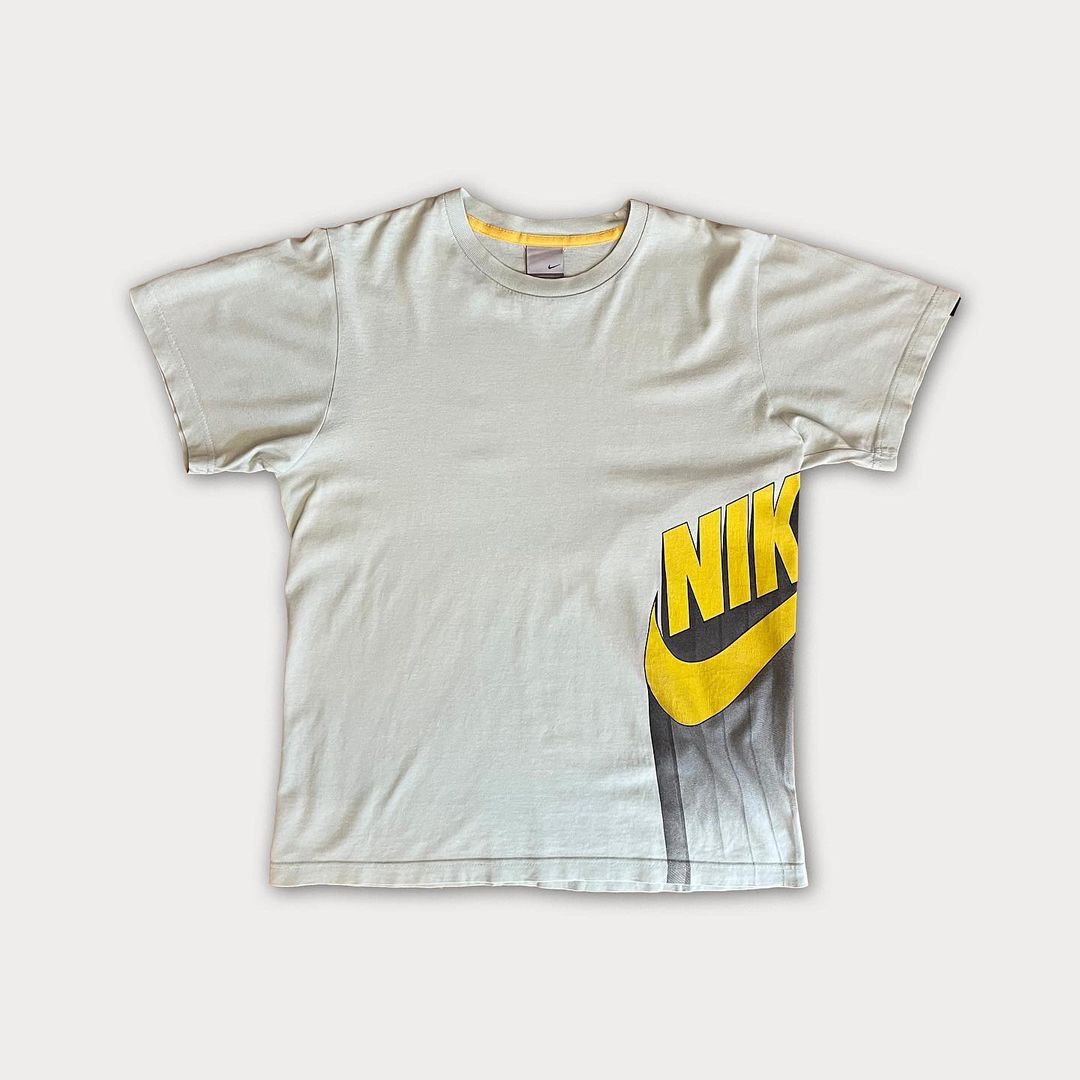 00's Nike T-shirt